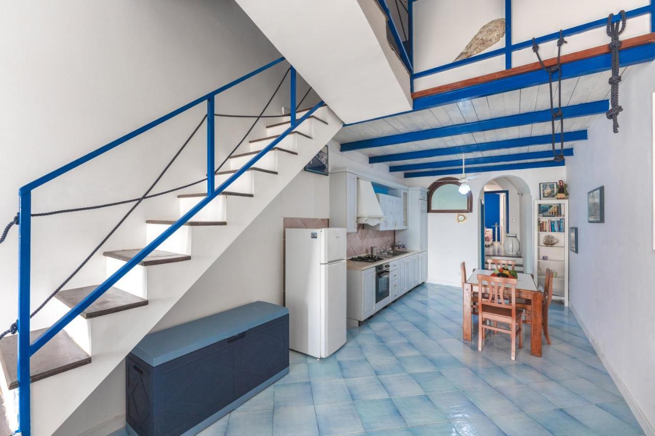 Casa Sottorar - Loft Open Space In Corricella Procida Exterior photo